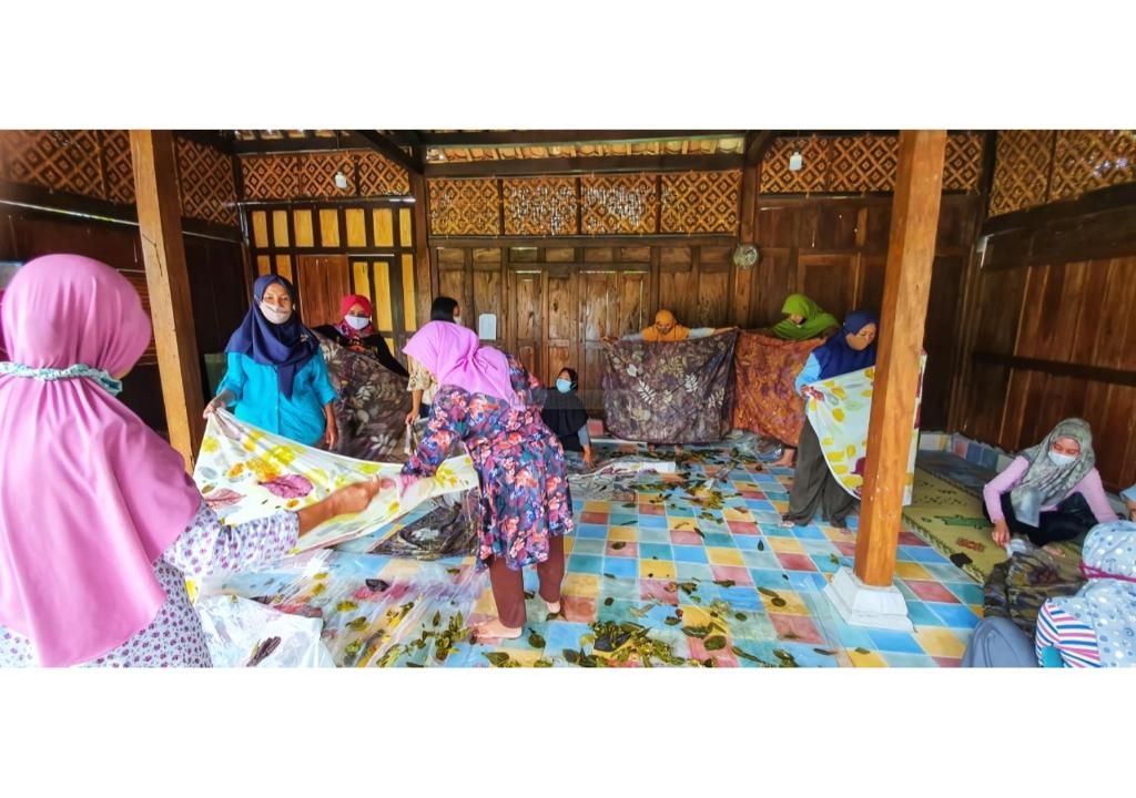 Yukke Tembi gallery 13
